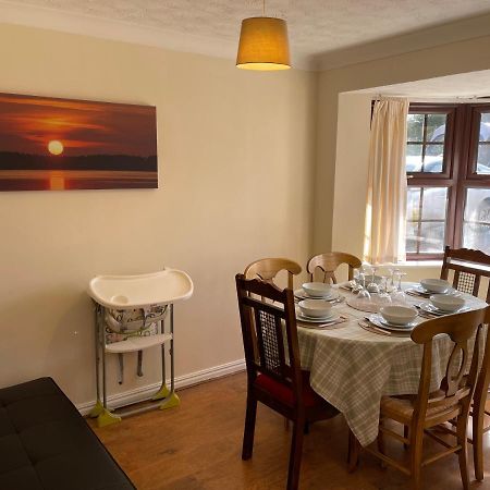 Large, Quiet, Sleeps 16, 4 Bathrooms, Parking, เลสเตอร์ ภายนอก รูปภาพ